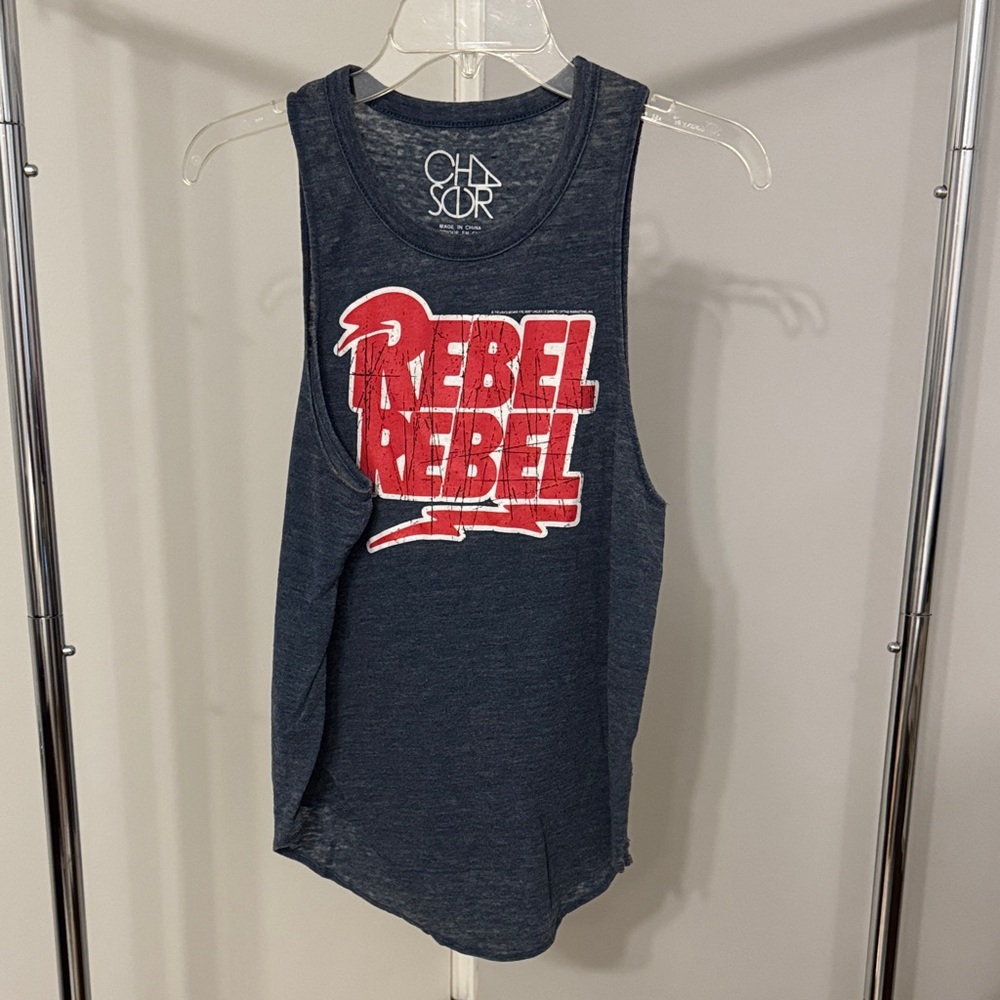 Chaser Navy Tank with Red Graphic